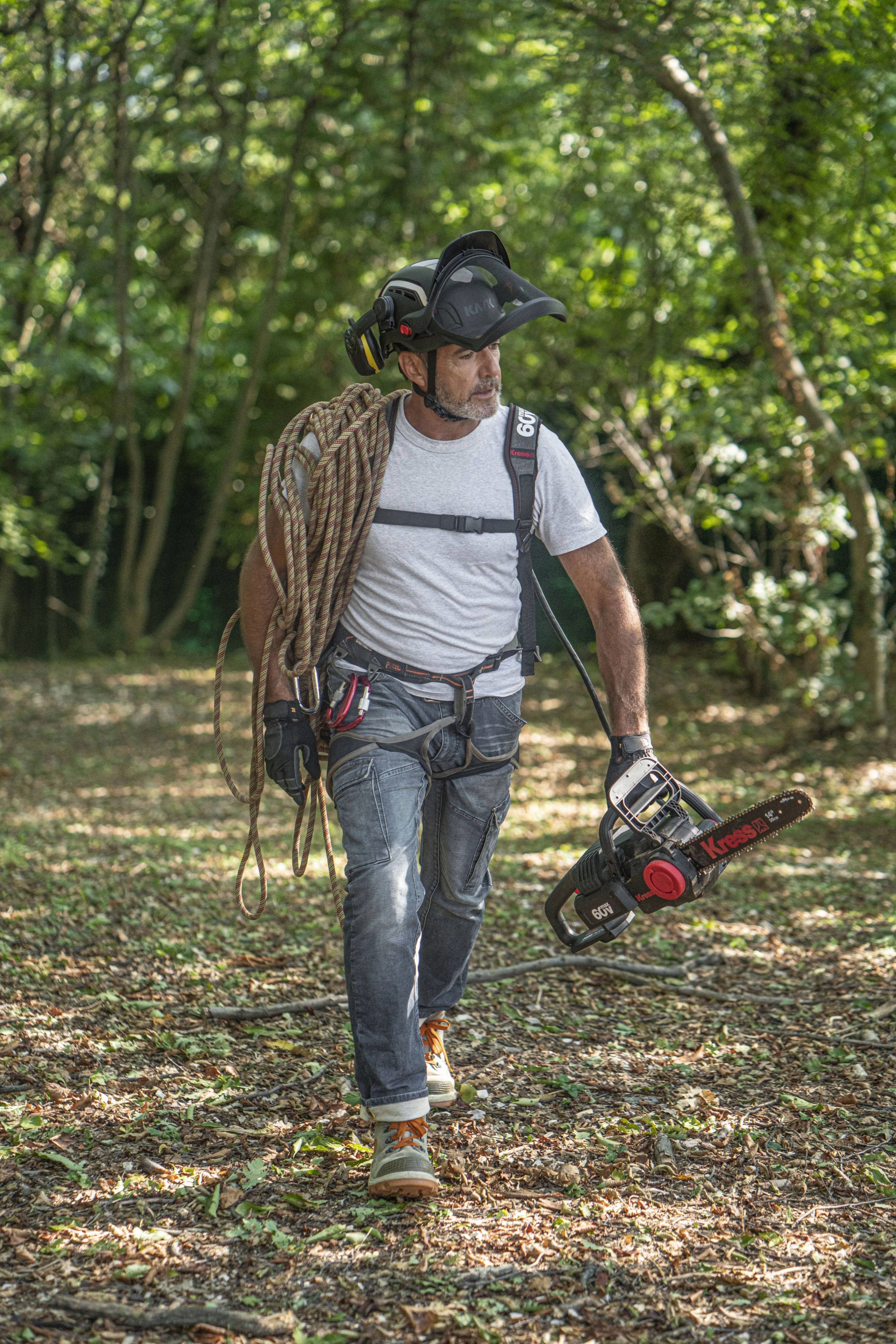 Motosierra 35 cm (Sin batería, ni cargador)
